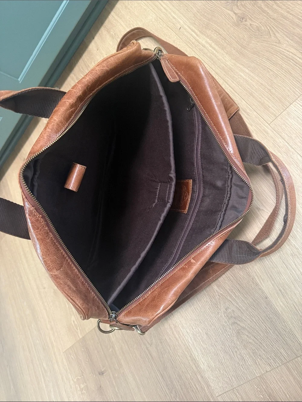 Leather Briefcase 18” Messenger Bag in Brown